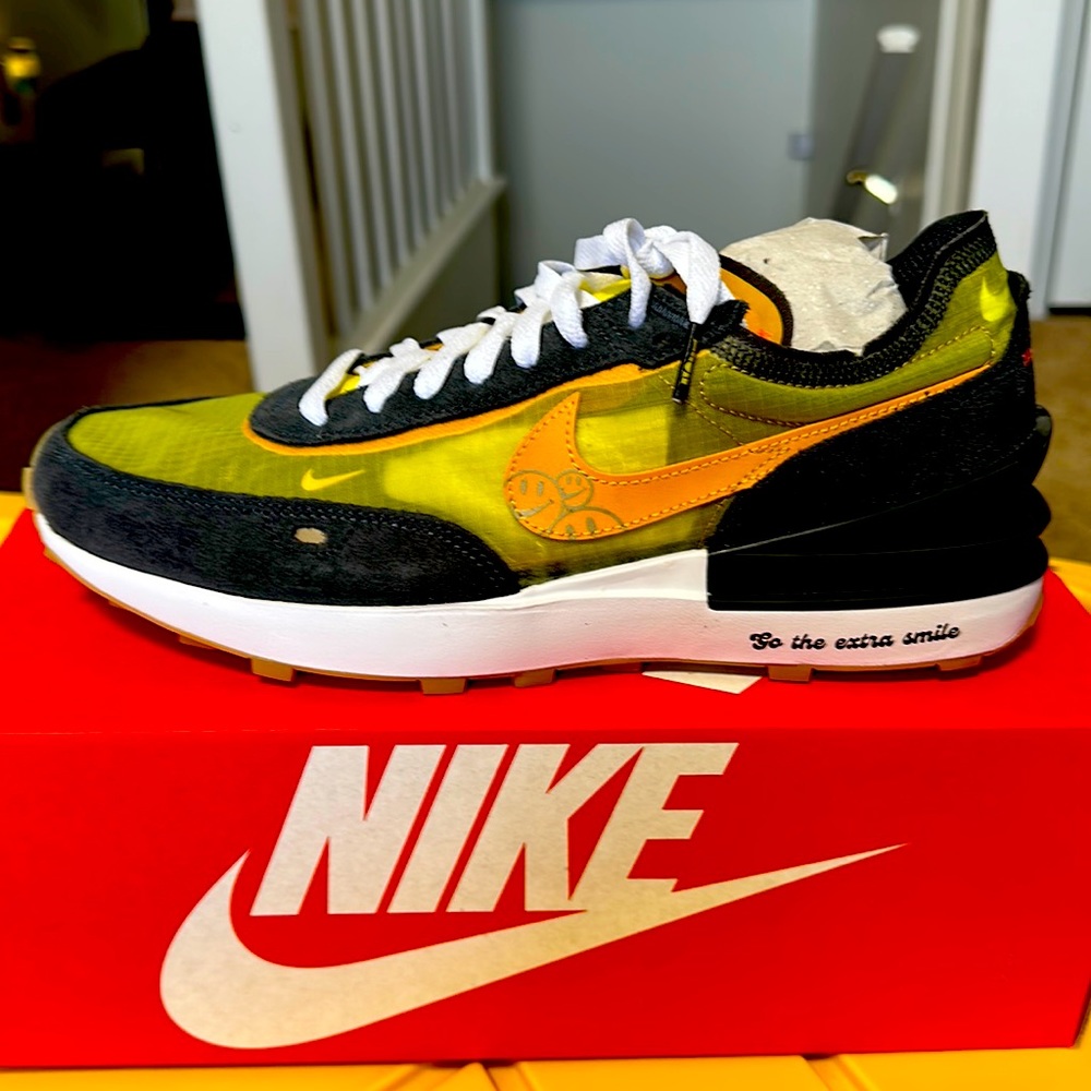 Nike Waffle One SE